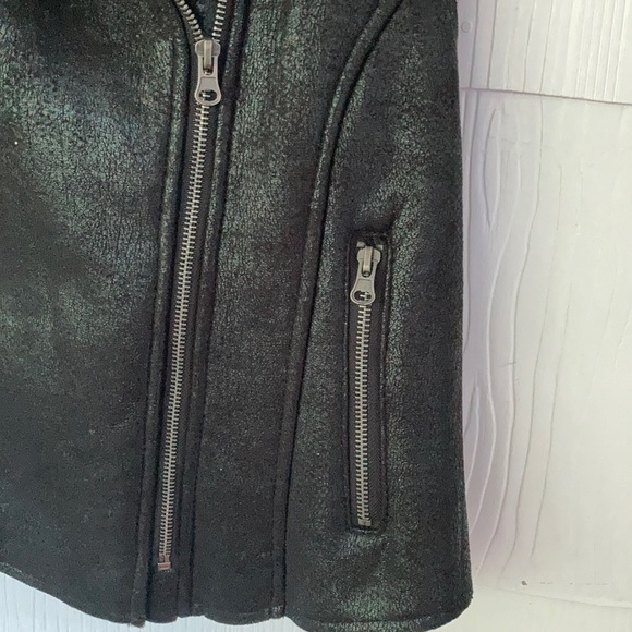 F21 Faux Leather Vest L - Picture 3 of 3